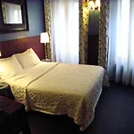 Monte-carlo Hotel Paris